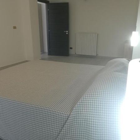Home Mazzei Piazza Bilotti Cosenza Bilik gambar