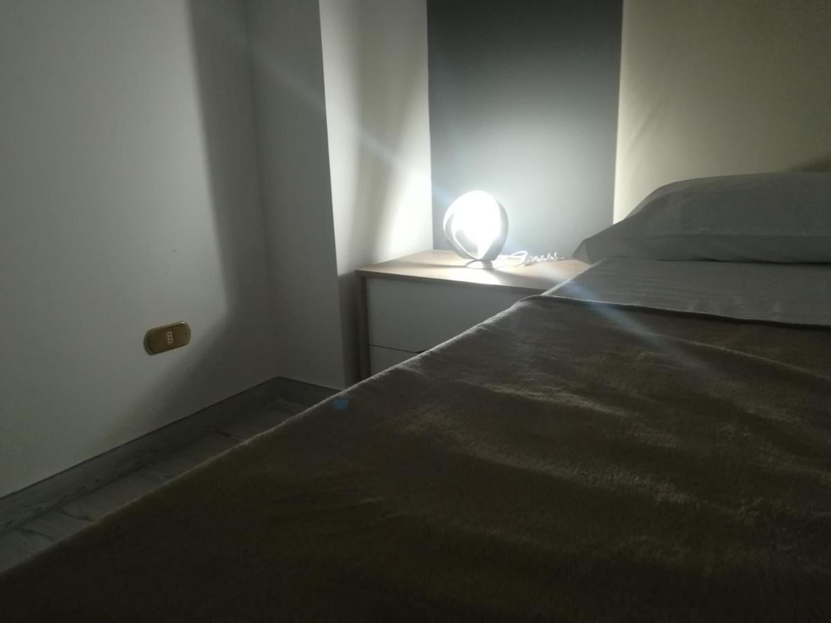 Home Mazzei Piazza Bilotti Cosenza Bilik gambar