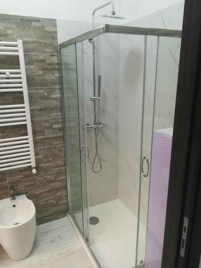 Home Mazzei Piazza Bilotti Cosenza Bilik gambar