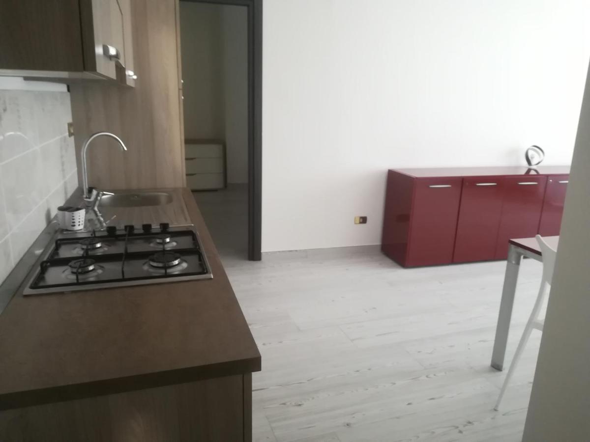Home Mazzei Piazza Bilotti Cosenza Bilik gambar