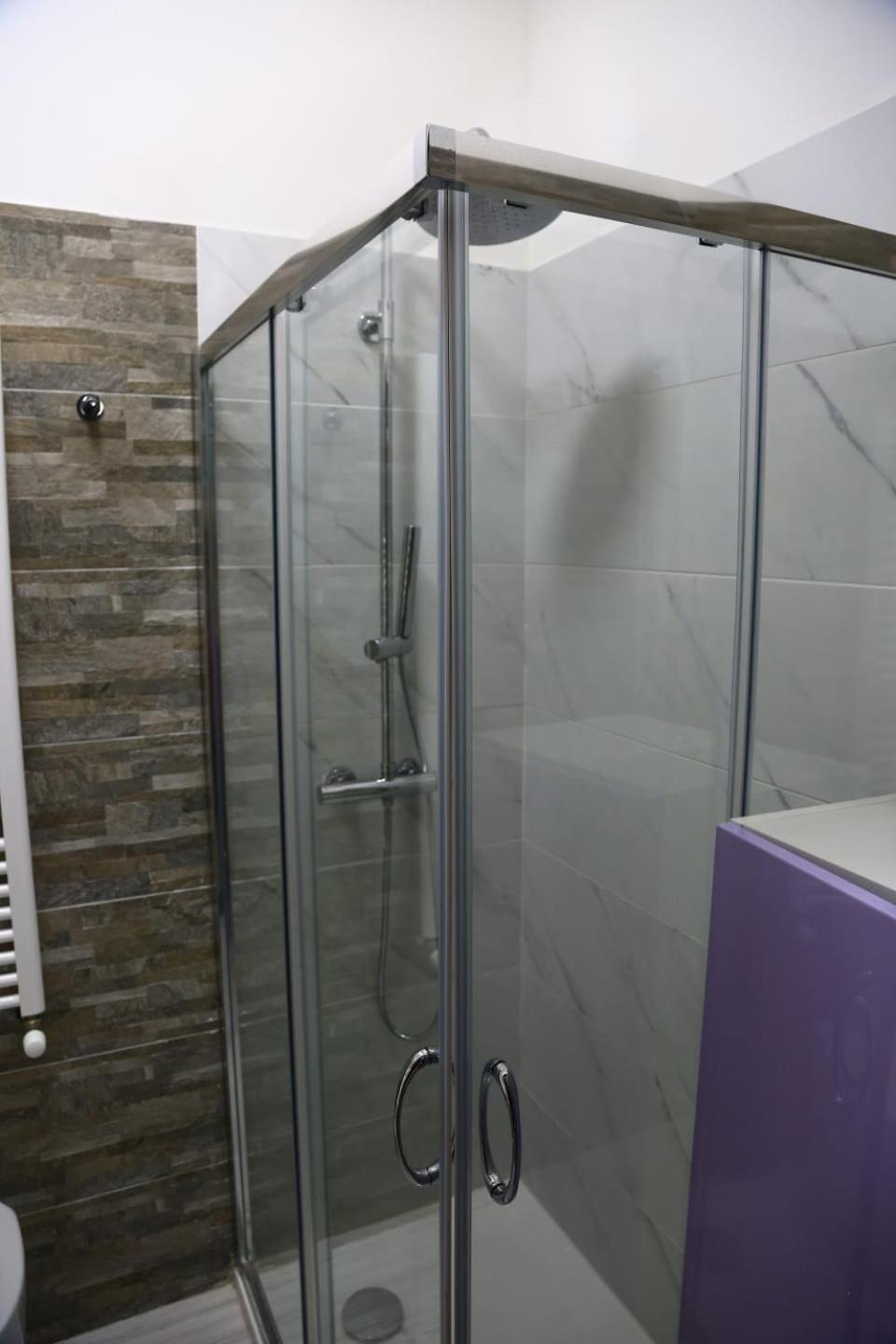 Home Mazzei Piazza Bilotti Cosenza Bilik gambar